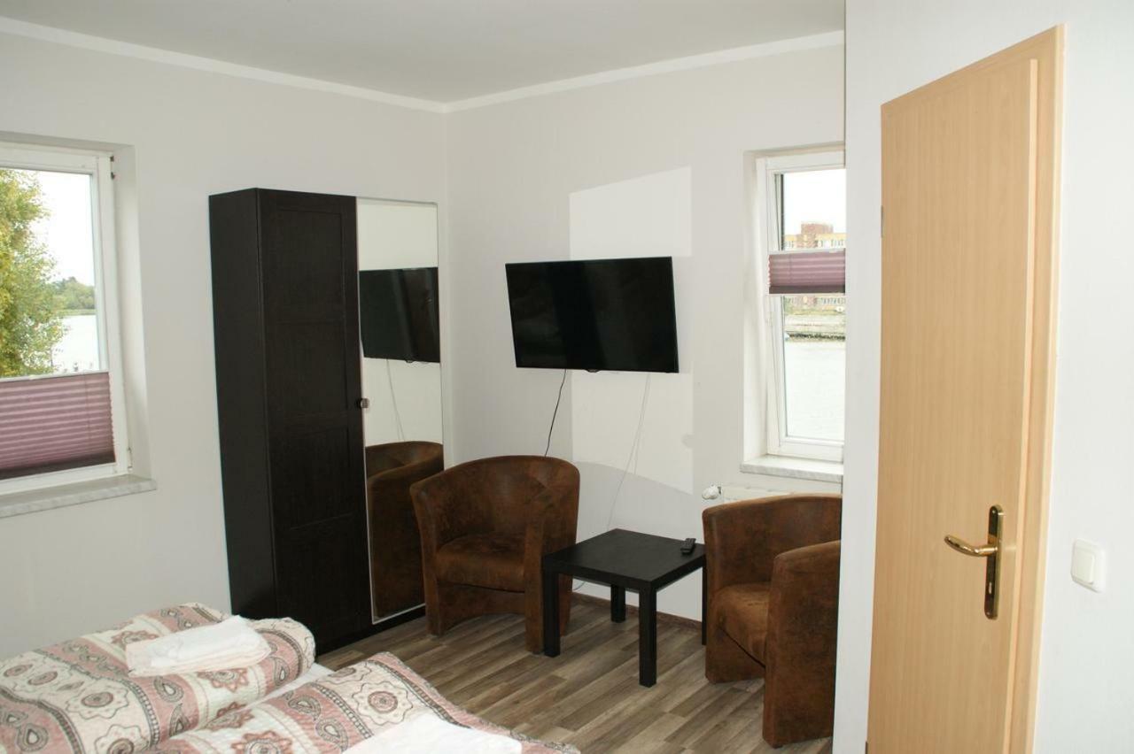Zur Schlossinsel Hotel Wolgast Ngoại thất bức ảnh